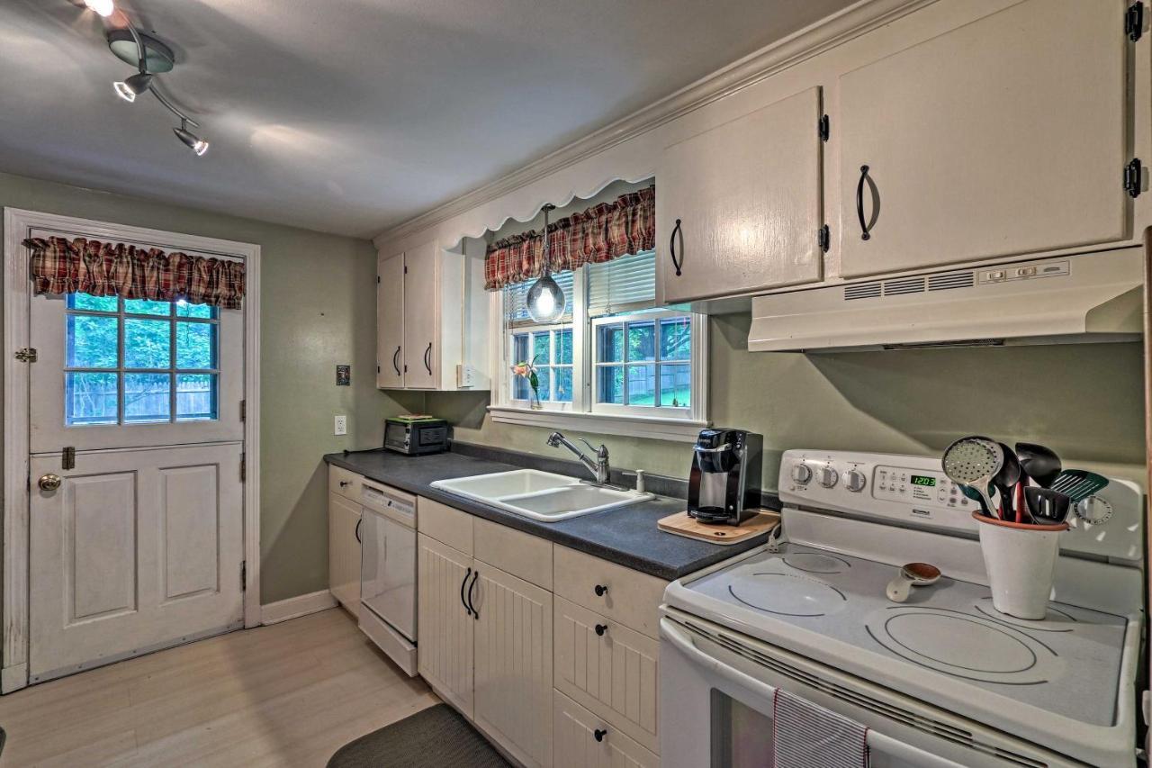 Historic Essex Home With Large Yard Near Downtown! Экстерьер фото